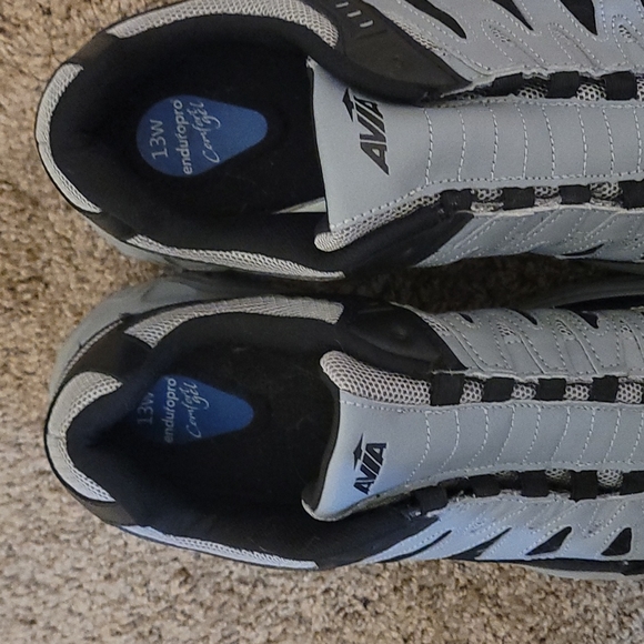 NWOT MENS SNEAKERS - Picture 3 of 4
